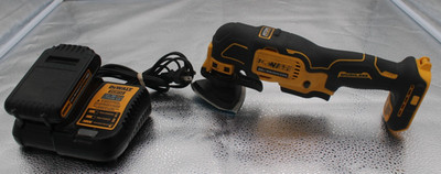 DeWalt DCS354 20VMAX Cordless Oscillating Multi-Tool w/Battery & Charger