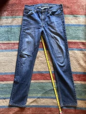 Signature Levi Strauss and Co Slim Straight Denim Jeans Size 34
