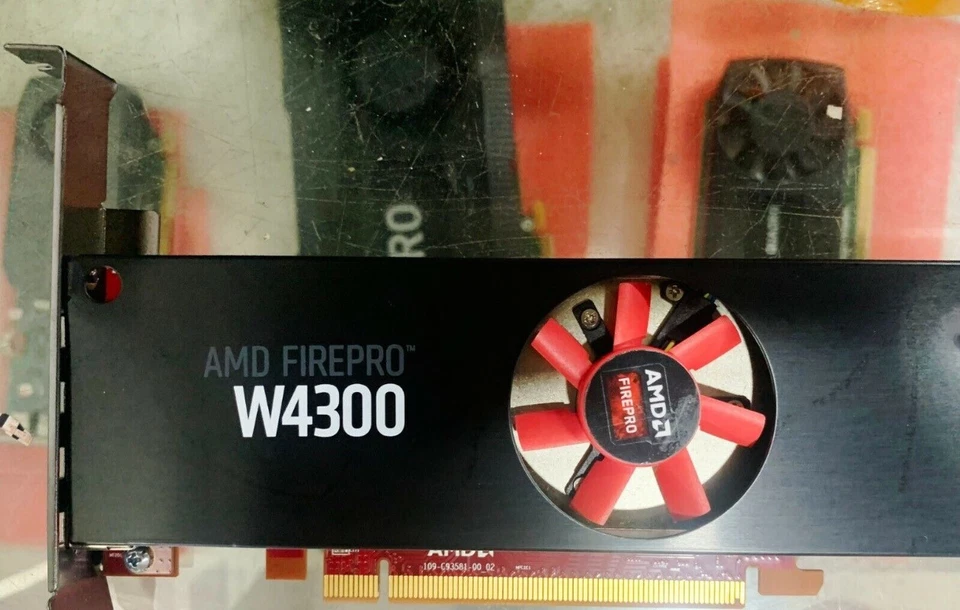 AMD FirePro W4300 4GB Low Profile Workstation Graphics Card Quad Monitor - Image 3 of 4