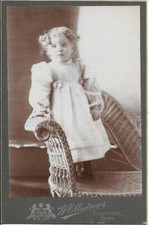 CABINET CARD Original PRETTY PORTRAIT Black White YOUNG GIRL 39 45 I