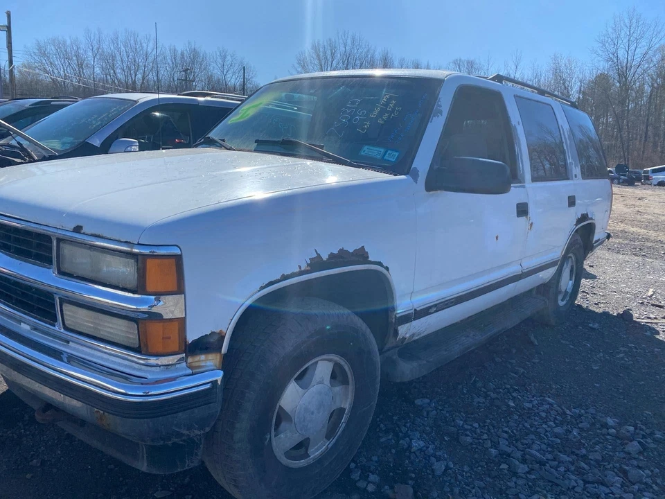 95 CHEVY TAHOE Alternator - Image 2 of 4