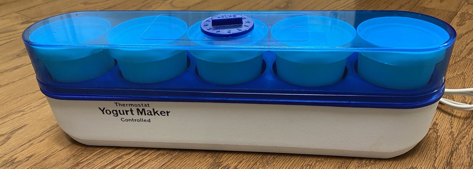 Salton Cosmopolitan Yogurt Maker Milk Glass Cups Model YM4 Thermostat