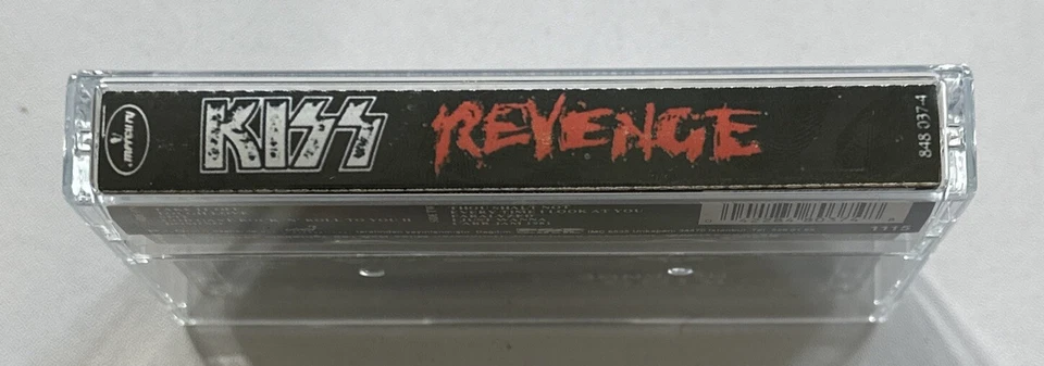 Kiss : Revenge Rare Turkish Issue Cassette Tape Mercury 848 037-4 Vg+ / Mint - Image 4 of 4