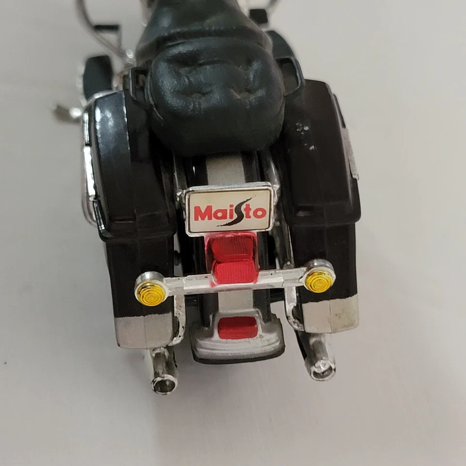 Maisto Harley Davidson 1998 FLHT Electra Glide 95º Aniversário 1:18 Solto - Imagem 4 de 4