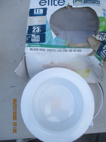 ELITE RL528-950L-DIMTR-120-30K-90-W-WH - Picture 3 of 3