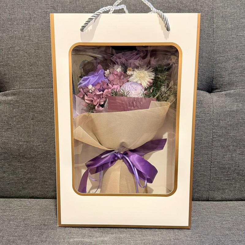 NIB Bloom's Diary Dry Bouquet