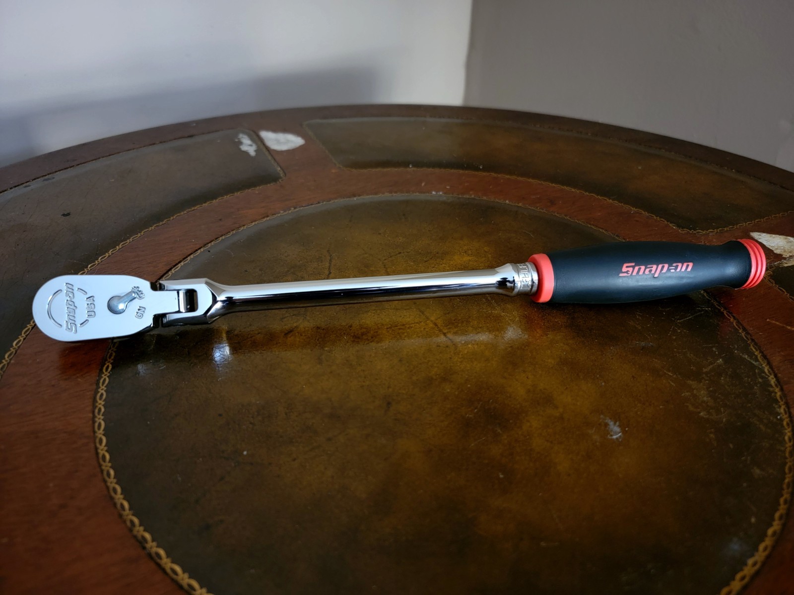 New Snap-on 3/8" Dr. Flex Head Ratchet Dual 80 Tech FHLF80A Red Comfort Grip USA