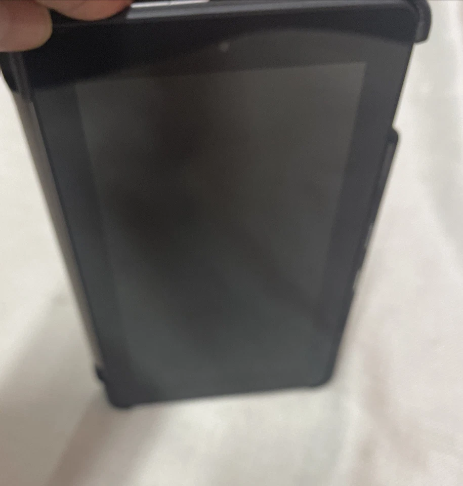 Amazon Fire (5th Generation) 8GB, Quad—Core, Alexa Enabled, Wi-Fi, Tablet  Black - Image 2 of 4