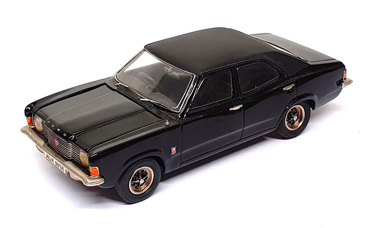 Abbey Classics 1/43 Scale AC04B Ford Cortina Mk3 Saloon - Black/Black Vinyl Roof