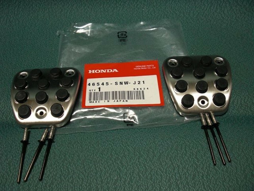 HONDA GENUINE OEM CIVIC Brake & Clutch Pedal Pad 2Qty Set 46545