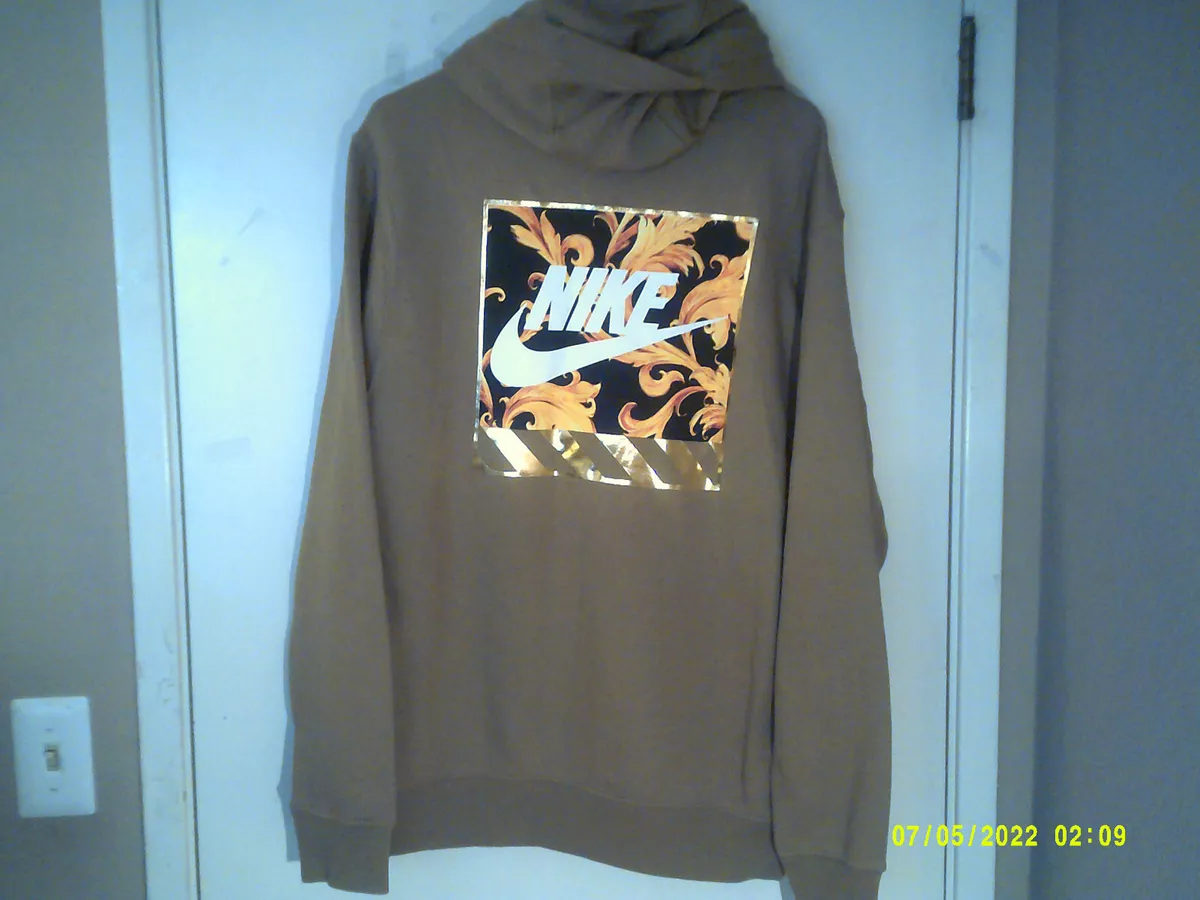 NEW NIKE SPORTSWEAR