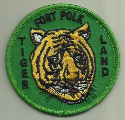 FORT POLK U.S.ARMY PATCH TIGER LAND COMBAT SOLDIER TRAINING POST LOUISIANA USA - Picture 1 of 2