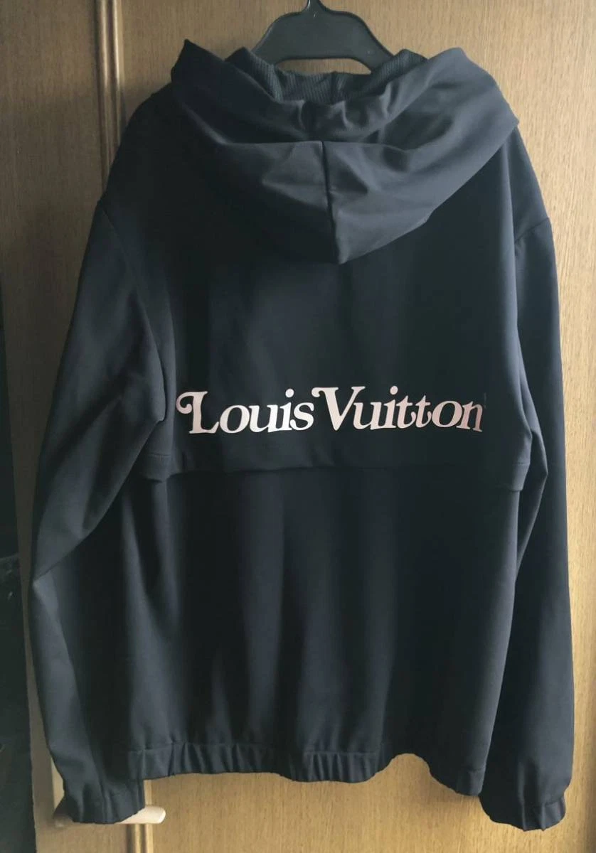 louis vuitton reflective