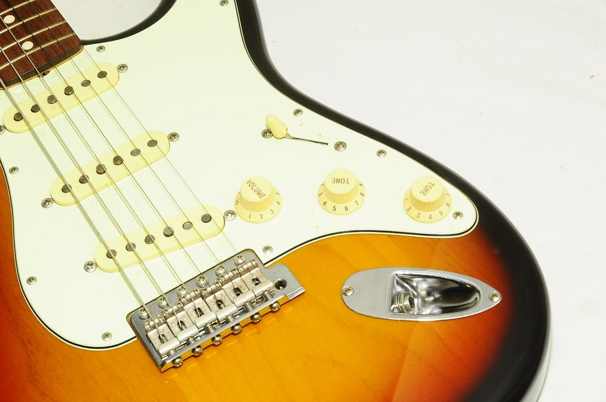 Fender Japan Stratocaster Original custom body Electric Guitar Ref