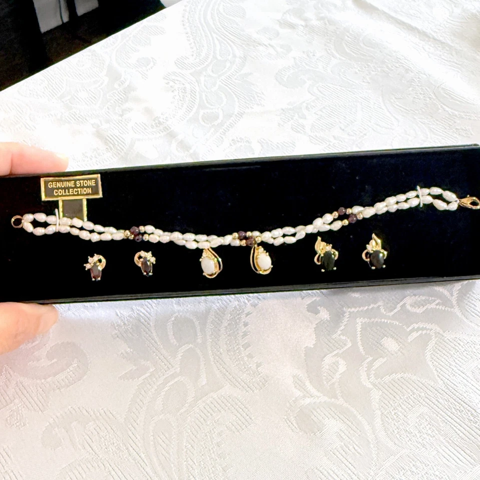 4 pc Set Fresh Water Pearls Garnet Bracelet 3 Pairs Earrings Genuine Stones Opal - Image 4 of 4