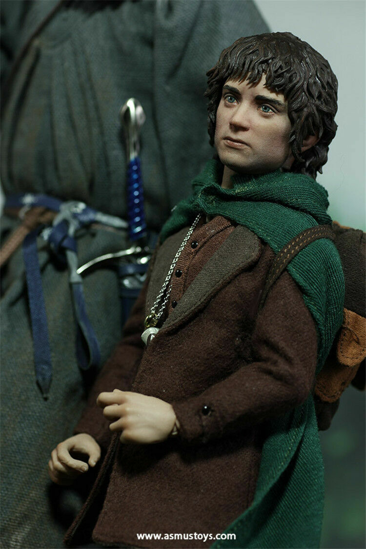 The Lord of the Rings 1/6th SCALE Asmus Toys Frodo Baggins