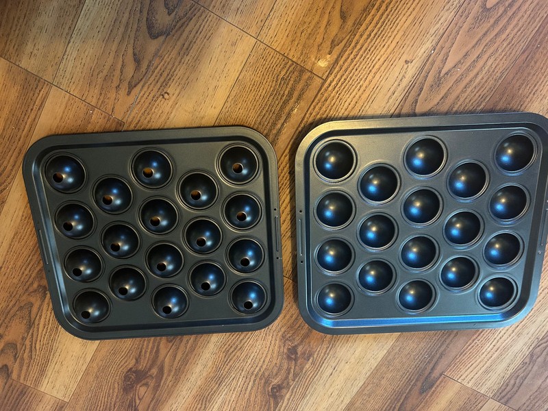 Nonstick Cake Pop Baking Pan 18 holes 11 1/2 x 13 inches Black