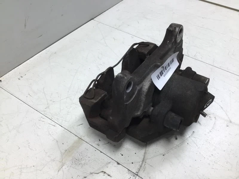 Volkswagen Passat 2007 pinza de freno delantera izquierda del lado del conductor compatible con Jetta 05-18 OEM Foto 2 de 4