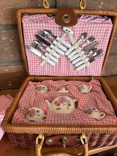 Vintage Barbie Complete Tea Set In Picnic Basket For Playtime