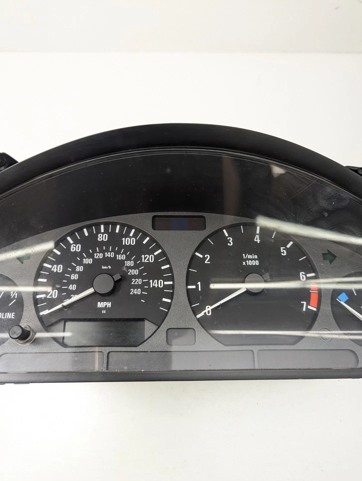 Cuadro de instrumentos velocímetro BMW 318ti E36 hatchback se adapta a 1998-1999 Foto 4 de 4