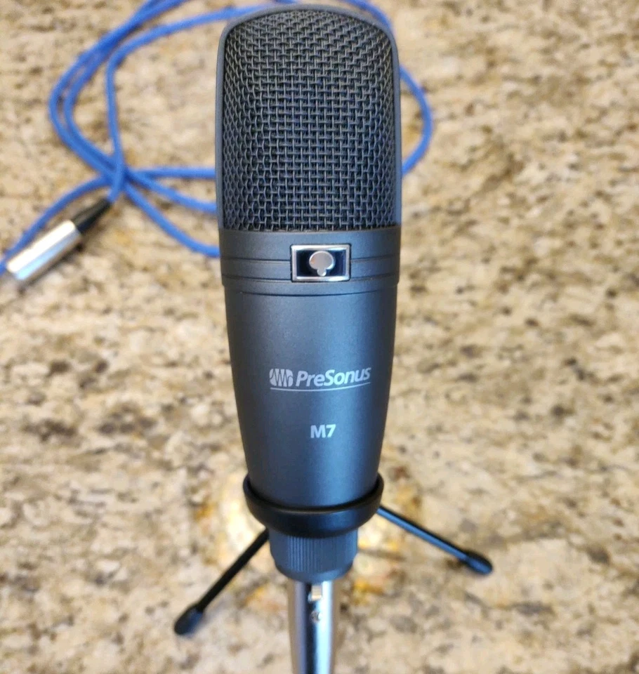 PreSonus M7 Condenser Microphone with Desktop Tripod Stand & 10' XLR Cable ✅ - Image 4 of 4