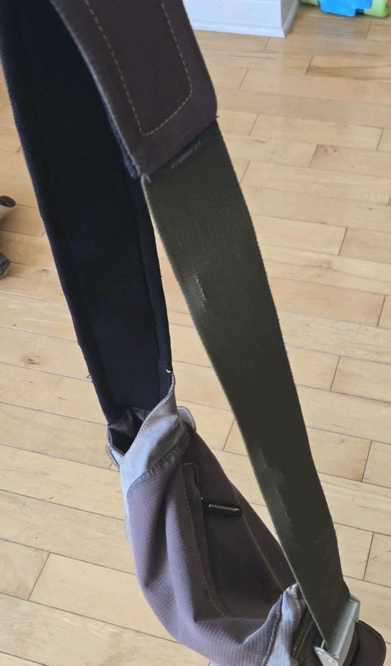 Bolso Mensajero de Transporte KEEN Oswego Bolso para Laptop Marrón para Libros Usado Foto 3 de 4