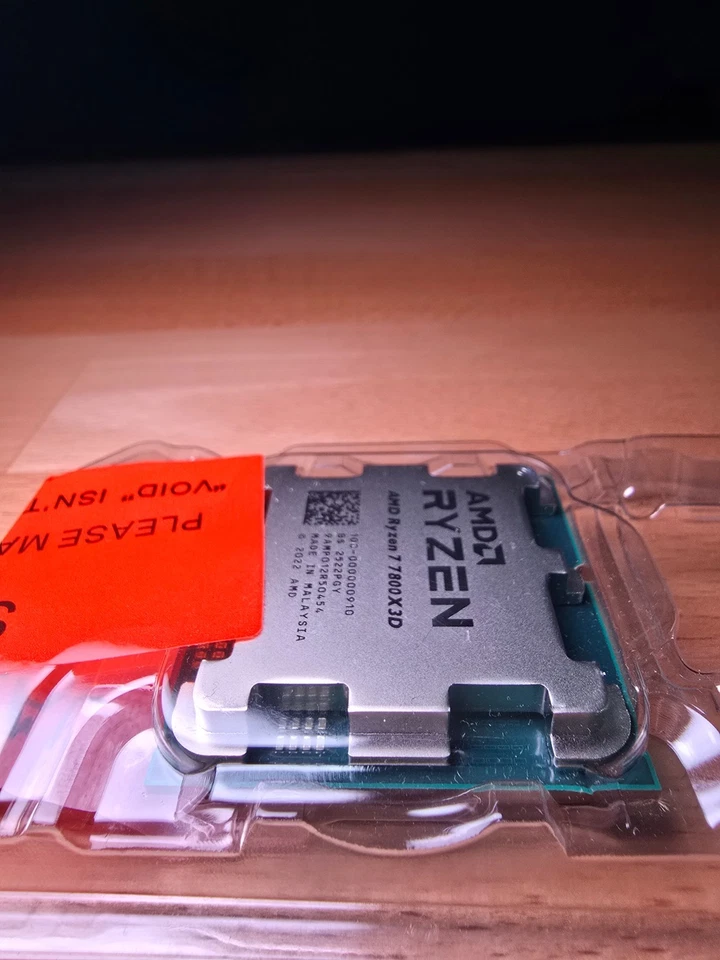 AMD Ryzen 7 7800X3D 4.2GHz 8 Core AM5 Processor - BRAND NEW SEALED - SEE VIDEO - Image 3 of 4