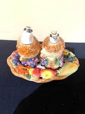 FITZ AND FLOYD AUTUMN  BOUNTY  SALT AND PEPPER  ON  LEAF  TRAY  HAS BOX