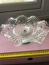 VINTAGE TORTENSTÄNDER. OBSTSCHALE SILBERFARBENER SOCKEL. 1960 1970 GLAS SÜSSIGKEITENSTÄNDER.