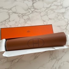 New in Box Hermes Leather Evelyne Change Tray Trays Home Decor Brown Rouge