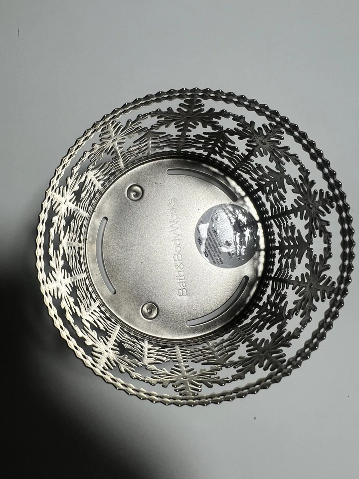 Bath & Body Works Christmas 3-Wick Candle Holder  Snowflake Tree Holiday Sleeve - Image 2 of 4