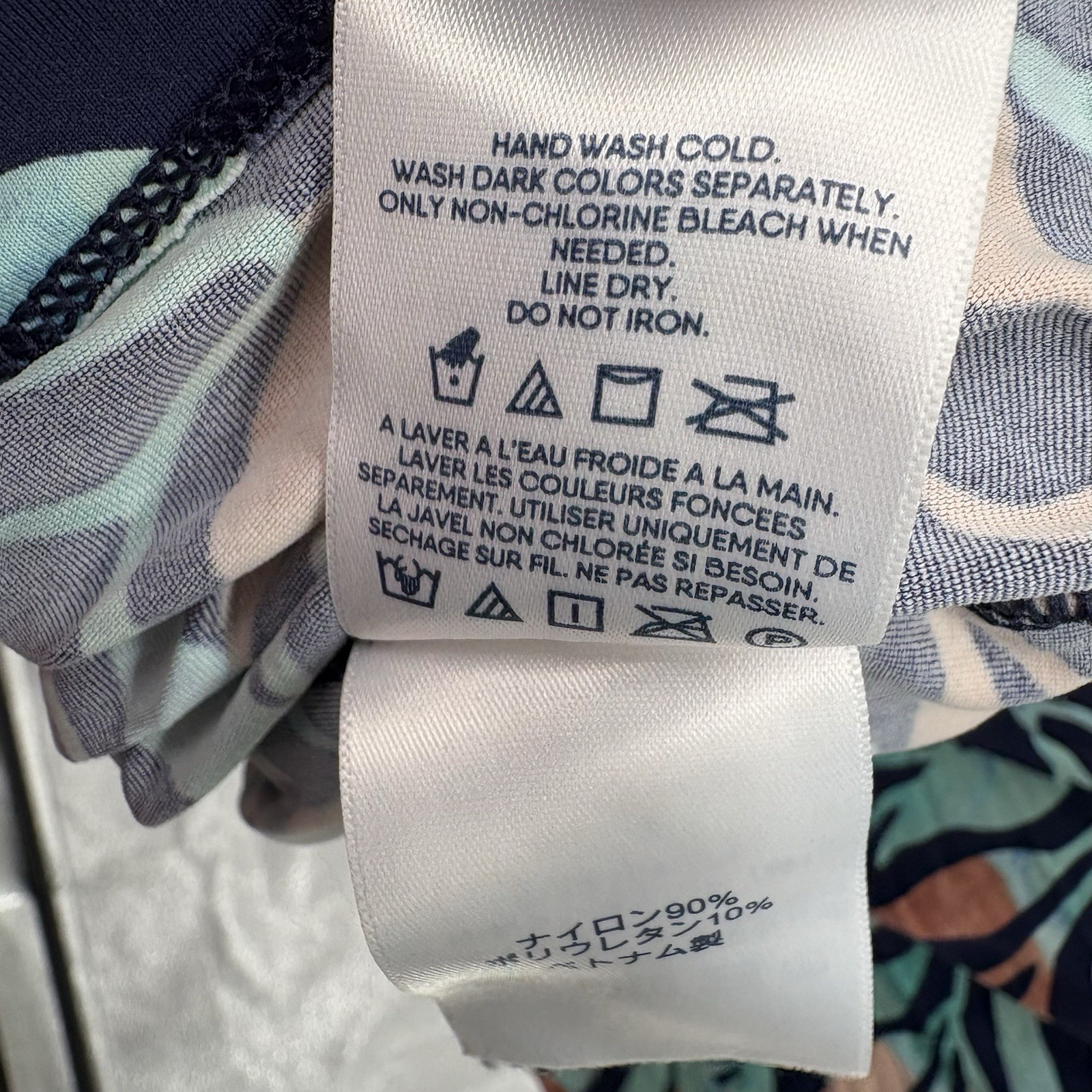 Lands' End Multicolor Leaf Pattern Long Sleeve To… - image 6