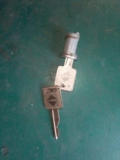 New OEM Key & Tumblers for International Navistar 588717C91