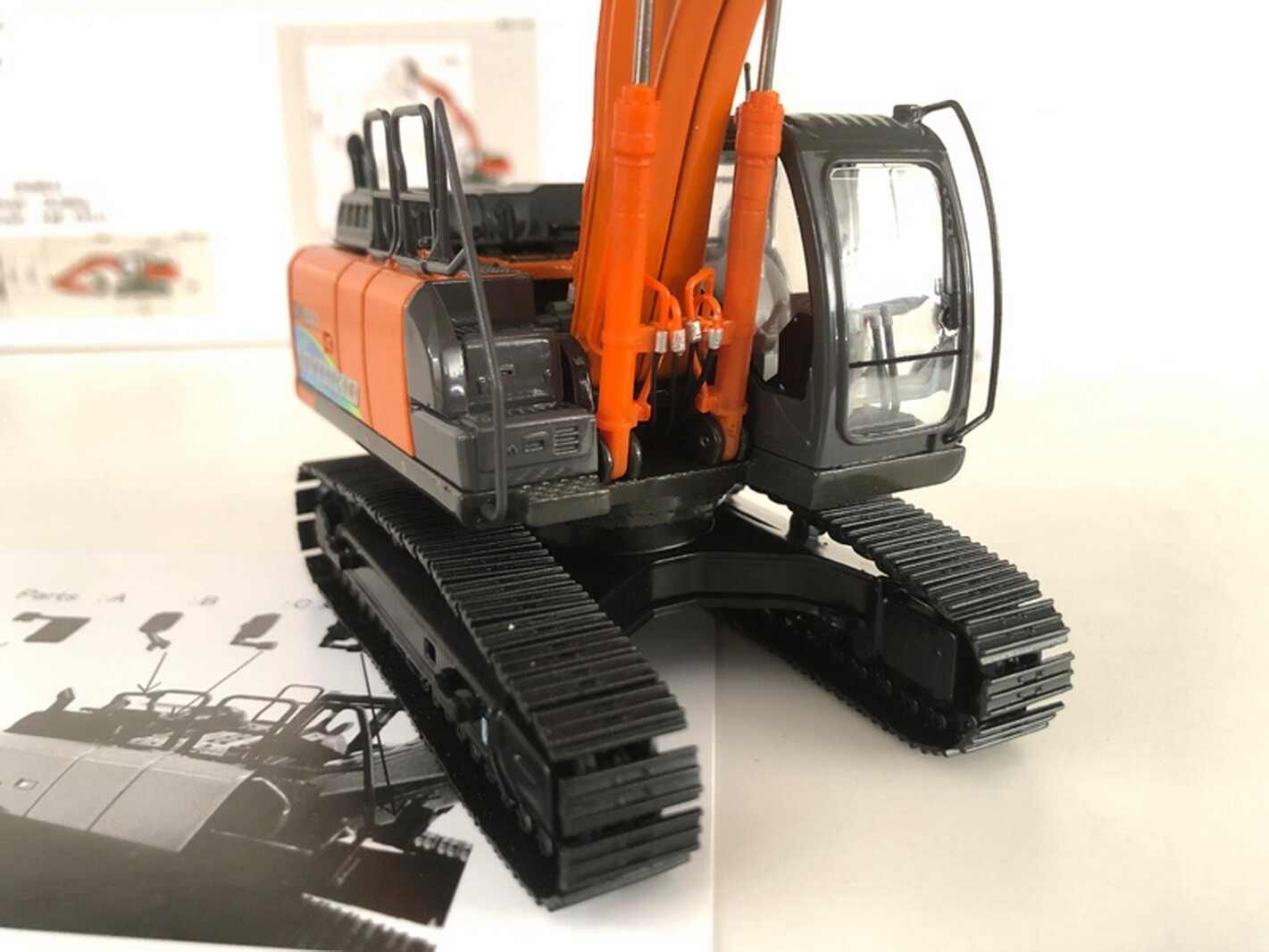 1/50 Hitachi ZAXIS-6 ZH200 HYBRID Hydraulic Excavator Diecast 