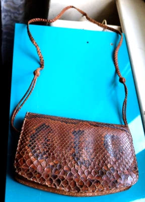 Vintage Ancien SAC A MAIN Cuir & Ecailles de SERPENT Bandoulière 14x22cm 4 poche - Photo 1/4