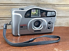 BELL  HOWELL Film Camera BF 906SVD Big Finder Auto Focus Red-Eye Redux Vintage