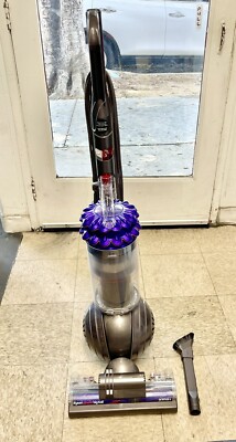 Dyson VACUUM CINETIC BIG BALL Upright Animal PURPLE Bagless ** (PICK UP ONLY)