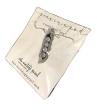 Messy Nests Peas in the Pod Necklace A Sweet  4 Peas