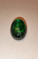 6 Strahlen Stern grüner Ceylon-Saphir