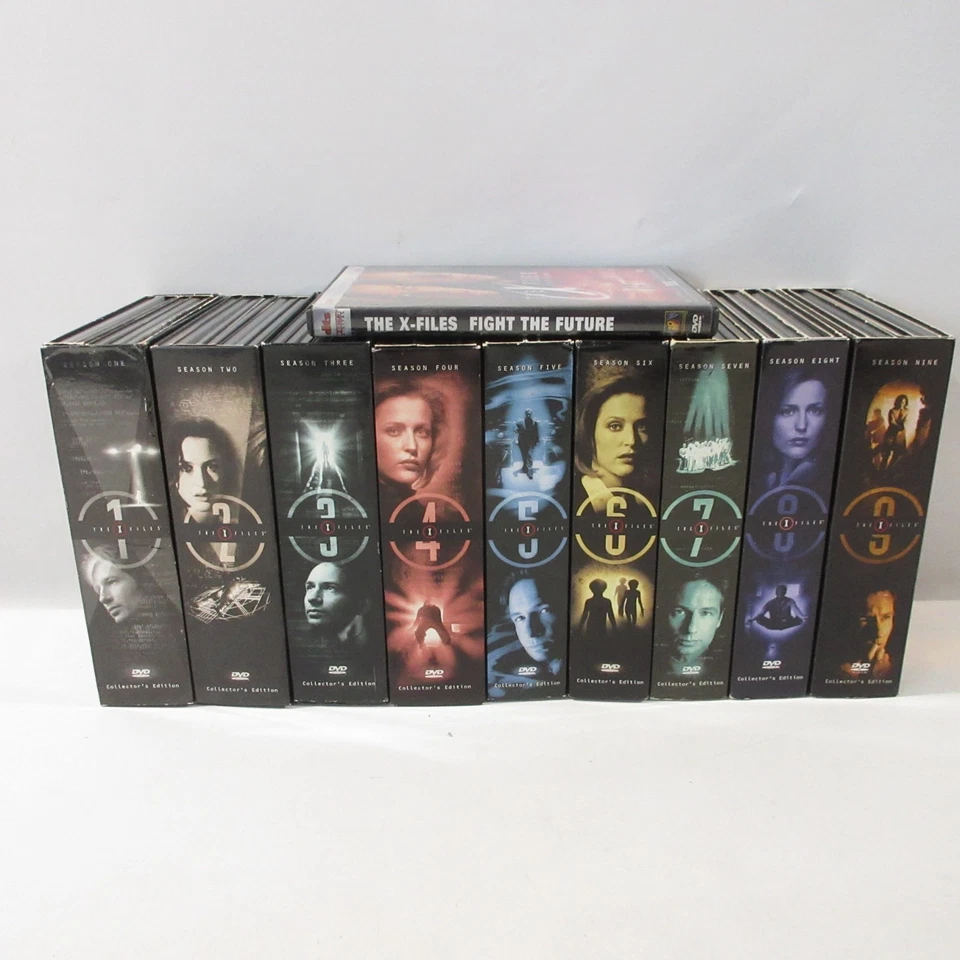 X-Files Complete Collectors Edition DVD Seasons 1-9 & Movie Fight Future Extras - Image 2 of 4