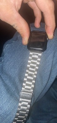Apple Watch Series 3 - 38mm - Silber Aluminiumgehäuse - Metallband - Nur GPS