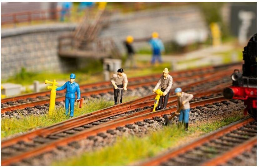 Lot de figurines Faller 180238 mini effet sonore ouvriers de la...