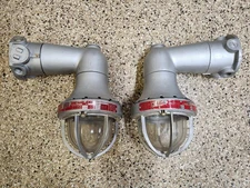 Killark B-4065 Explosion Proof Light Fixture Brand New Never Used. Still In Box