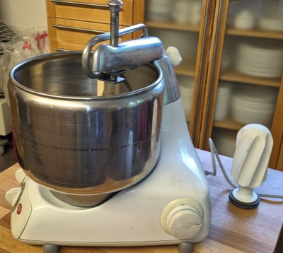 ELECTROLUX Assistent N24 Küchenmaschine Schweden / Ankarsrum