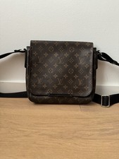 Louis Vuitton Monogram Macassar District PM Messenger Umhängetasche Original