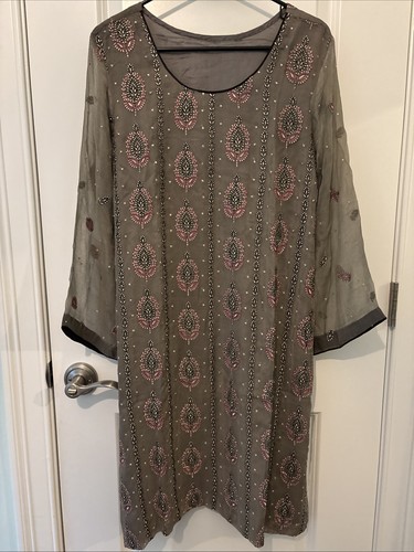 Gray Chiffon Suit With Embroidery 
