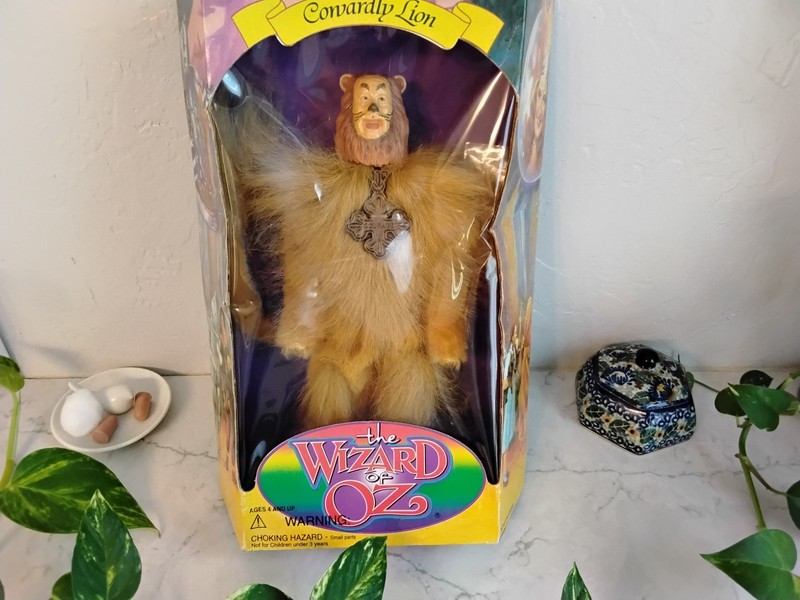 The Wizard of Oz Cowardly Lion  Sky Kids Doll 1994