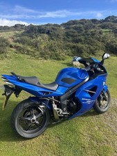 Triumph Sprint 1050 St
