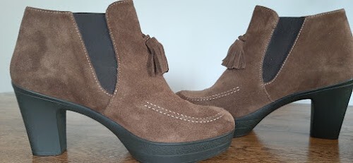 Brown suede ankle boots/Chelsea boots by Pedro Miralles weekend size 40/ 8 VGC - Picture 1 of 7