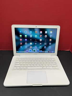 Apple★MacBook Mid 2010★A1342 13inch★ホワイト Apple MacBook 13'' A1342 2010 2.4GHz/4GB/250GB/NVIDIA 320M